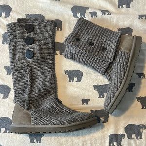 Grey knit uggs size 6